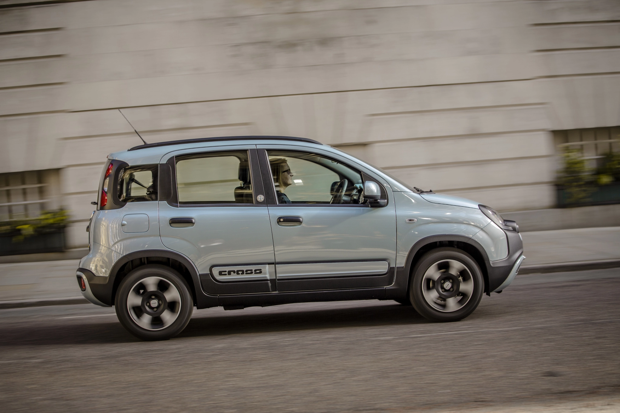 Fiat panda hybrid launch edition (1)